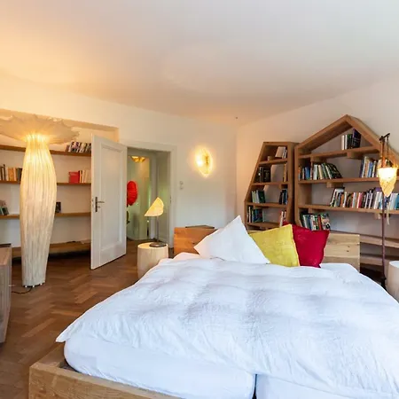 Guest house Martinus Am Vortexgarten Mathildenhoehe
